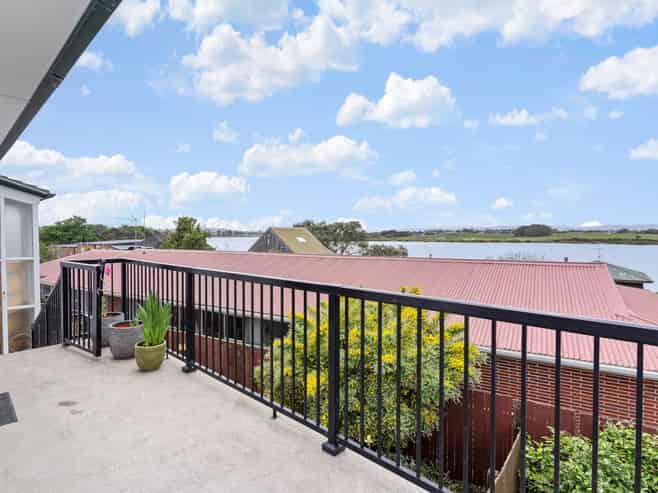 22 Beihlers Road, Weymouth