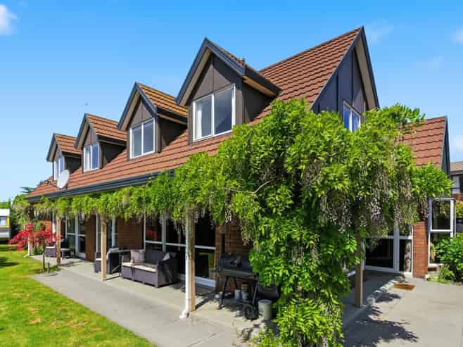 23 Cherrywood Place, Redwood