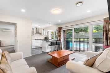 174 Prince Regent Drive, Farm Cove