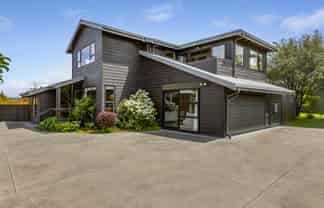 51 Kahurangi Drive, Rangatira Park