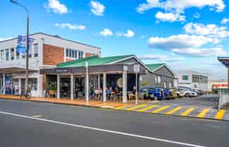 Outstanding Milford Investment - Paulo Café