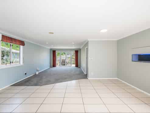 9 Clarkes Crescent, Paekakariki