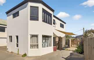 2/44 Shakespeare Road, Waltham