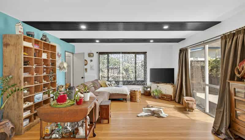 2/44 Shakespeare Road, Waltham