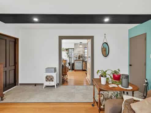 2/44 Shakespeare Road, Waltham