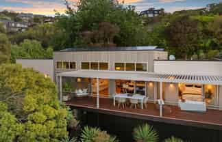 16 Starwood Lane, Clifton