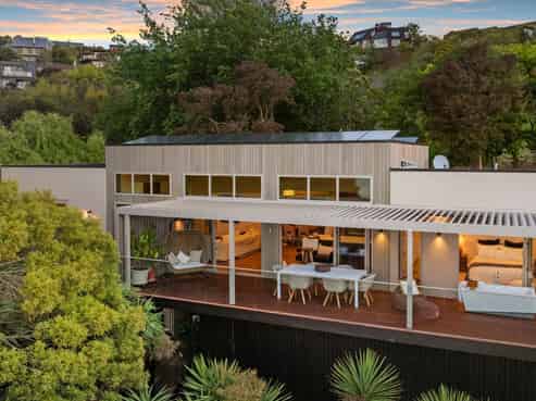 16 Starwood Lane, Clifton