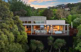 16 Starwood Lane, Clifton