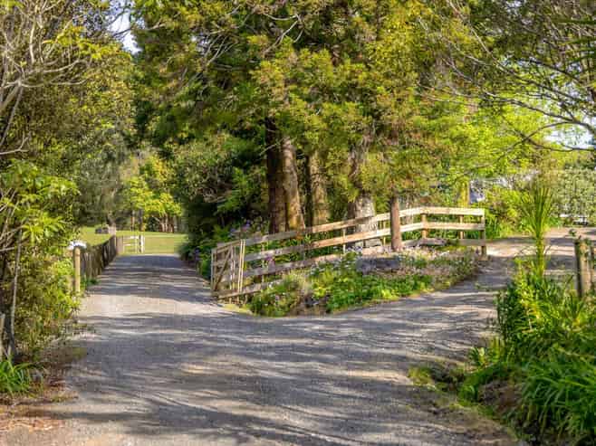 315 Muriwai Road, Waimauku