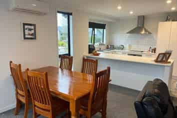 1 Scarr Lane, Pyes Pa