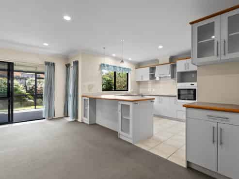 10 Honeysuckle Lane, Ohauiti