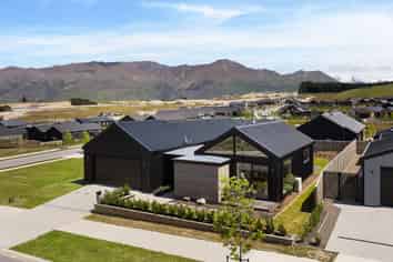 15 Riverslea Rd, Wanaka