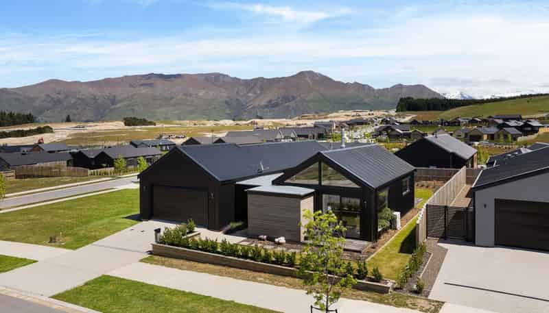 15 Riverslea Rd, Wanaka