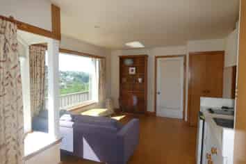 Studio Flt/177 Barnard Street, Wadestown