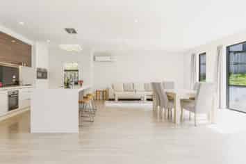 9 Caldera Drive, Long Bay