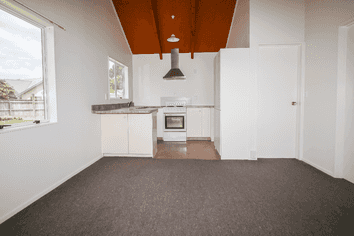 6 Rowling Place, Leamington