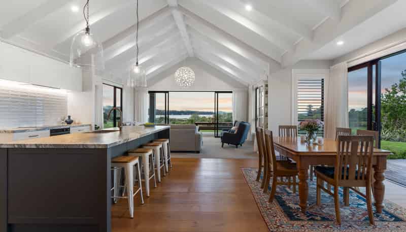 194 Potts Road, Whitford