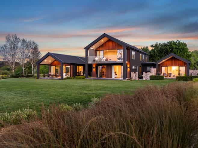 194 Potts Road, Whitford