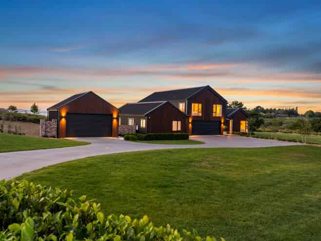 194 Potts Road, Whitford