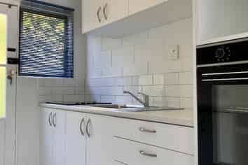 3/767 Beach Road , Browns Bay