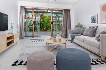 3/767 Beach Road , Browns Bay