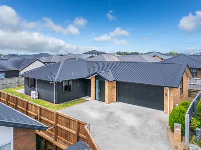 7 Heke Lane, Glenview