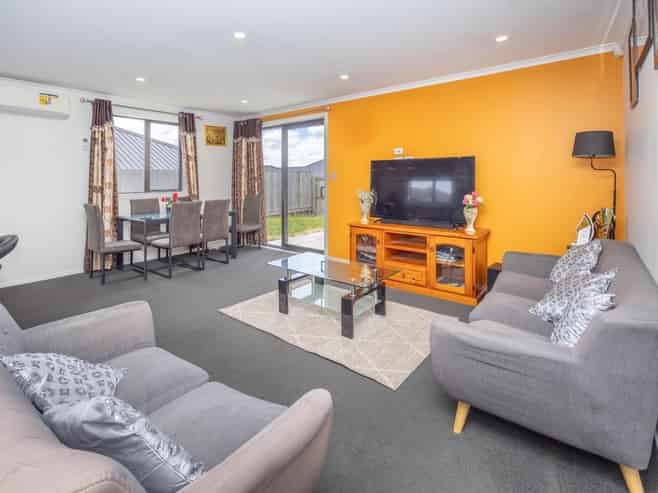 7 Heke Lane, Glenview