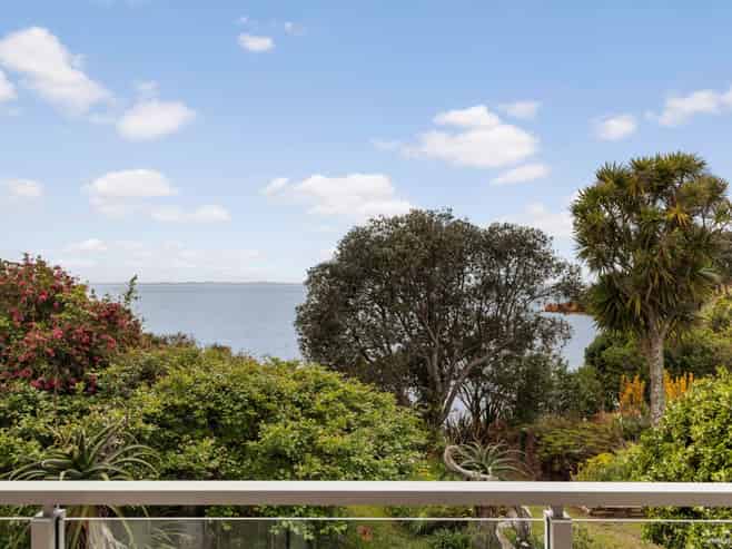 6 Sergeant Road, Awhitu