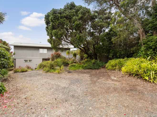 6 Sergeant Road, Awhitu
