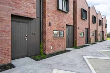 D2/9 Vesty Avenue, Hillcrest