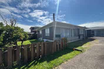 1/111 Florence Avenue, Orewa