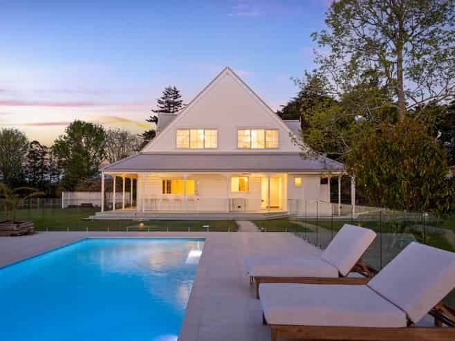 161 Monument Road, Clevedon