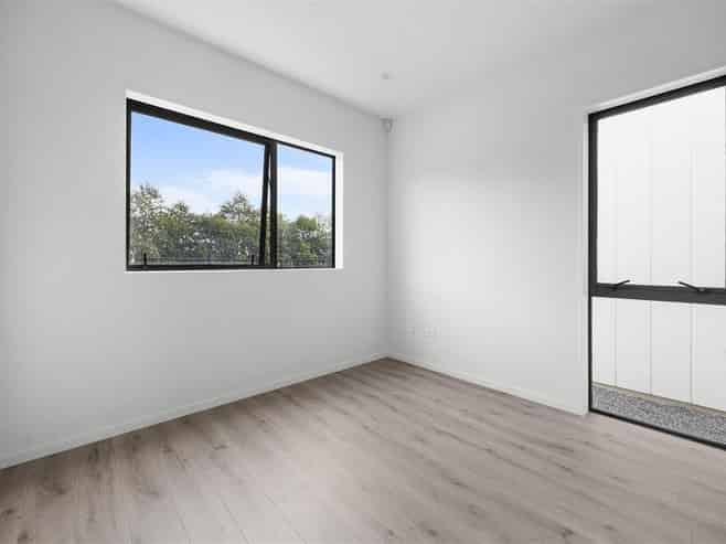 65 Kairakau Street, Takanini