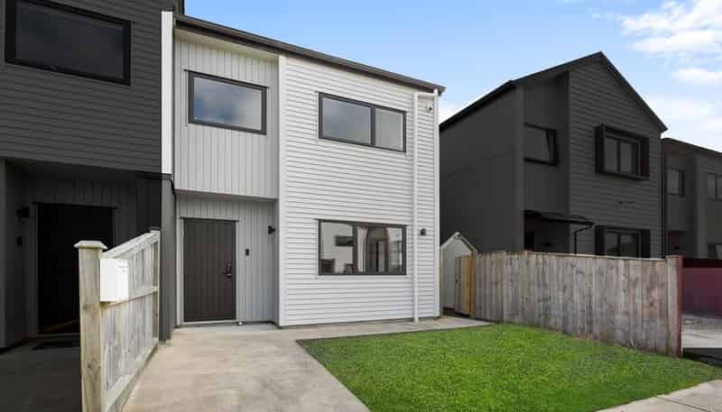 65 Kairakau Street, Takanini
