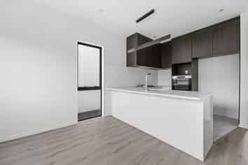 65 Kairakau Street, Takanini