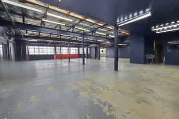 Prime city fringe warehouse