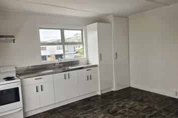 6 Wharf Road, Bucklands Beach