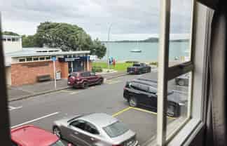 6 Wharf Road, Bucklands Beach