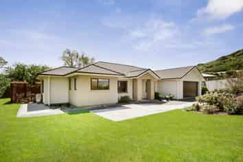 39 Nelson Crescent, Wainuiomata