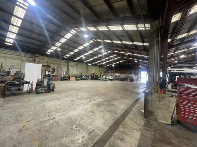 Industrial For Lease - 1,643m2