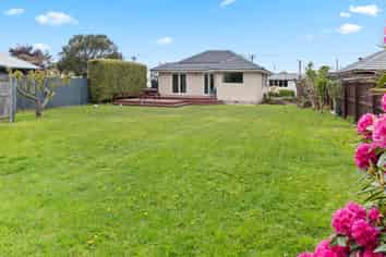 43 Daniels Road, Redwood