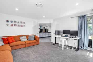 5 Sargeson Court, Rolleston