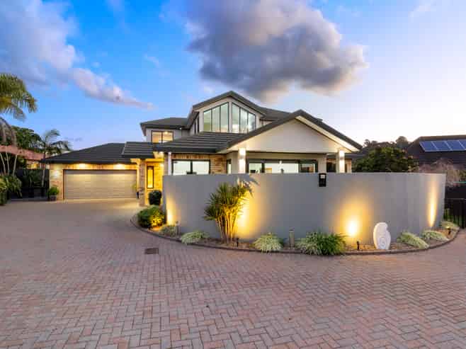 10 Advance Way, Albany