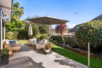 10 Advance Way, Albany