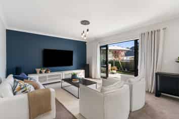 10 Advance Way, Albany