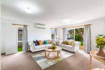 8E Rathgar Road, Henderson
