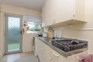2/13 Thames Street, Claudelands
