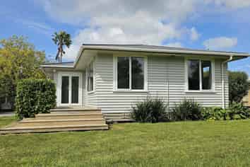 18 Dover Road, Saint Andrews