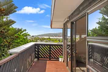 6 Huntlywood Terrace, Hillsborough