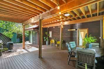 6 Huntlywood Terrace, Hillsborough